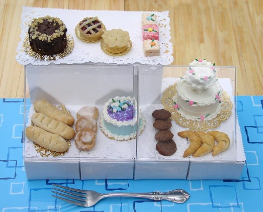 Tiny Treats Bakery Display
