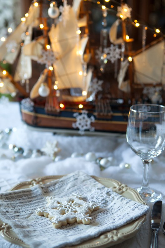5 Christmas at Sea tablescape-0483